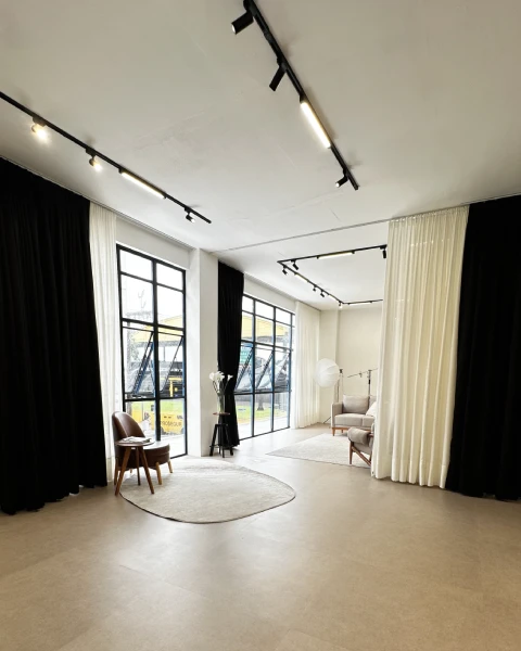 Studio Lounge - cenários com iluminação natural